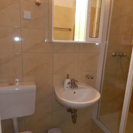 Kaja 3*